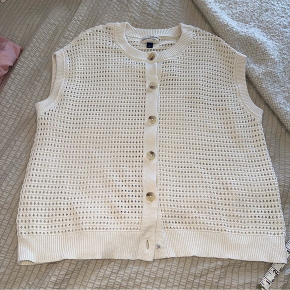 Universal Thread Sweaters - Cream Button Front Open Weave Sweater Vest medium